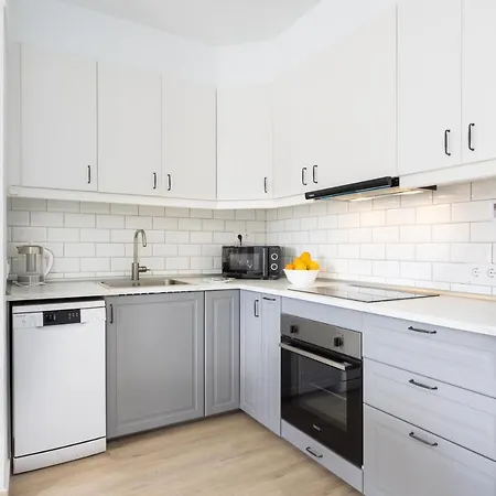 דירה By Sunkeyrents