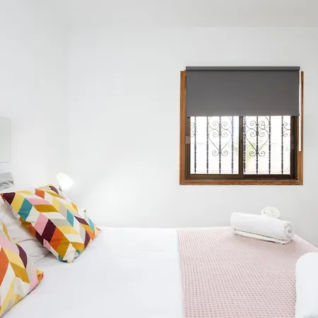 דירה By Sunkeyrents